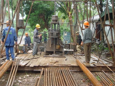 海航集團(tuán):那島,那井,那人